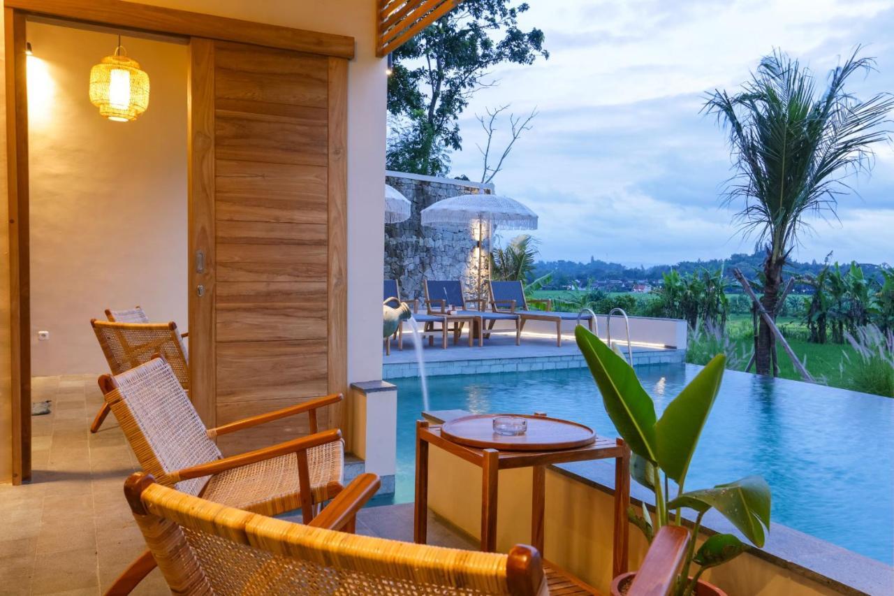 Boutique Villa Jogja Senang Yogyakarta Exterior photo