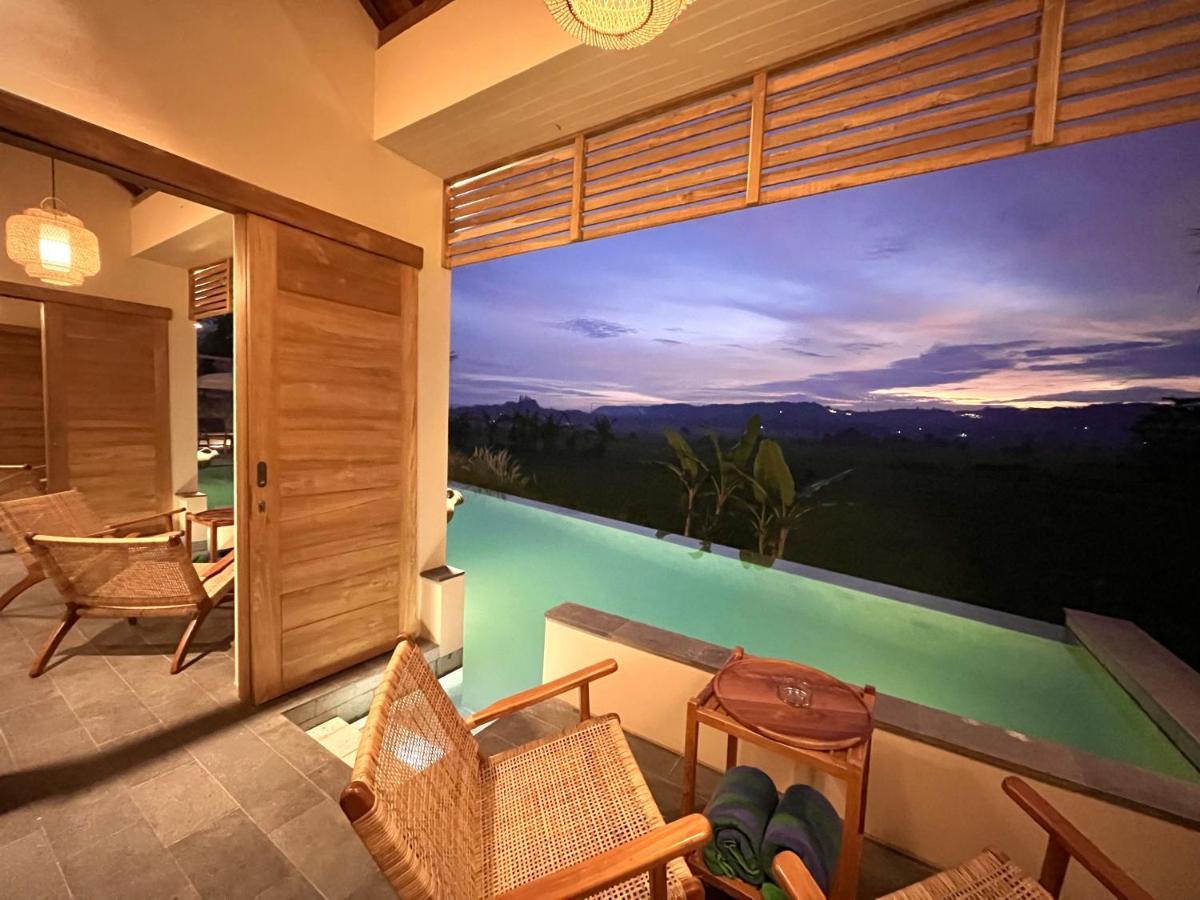 Boutique Villa Jogja Senang Yogyakarta Exterior photo