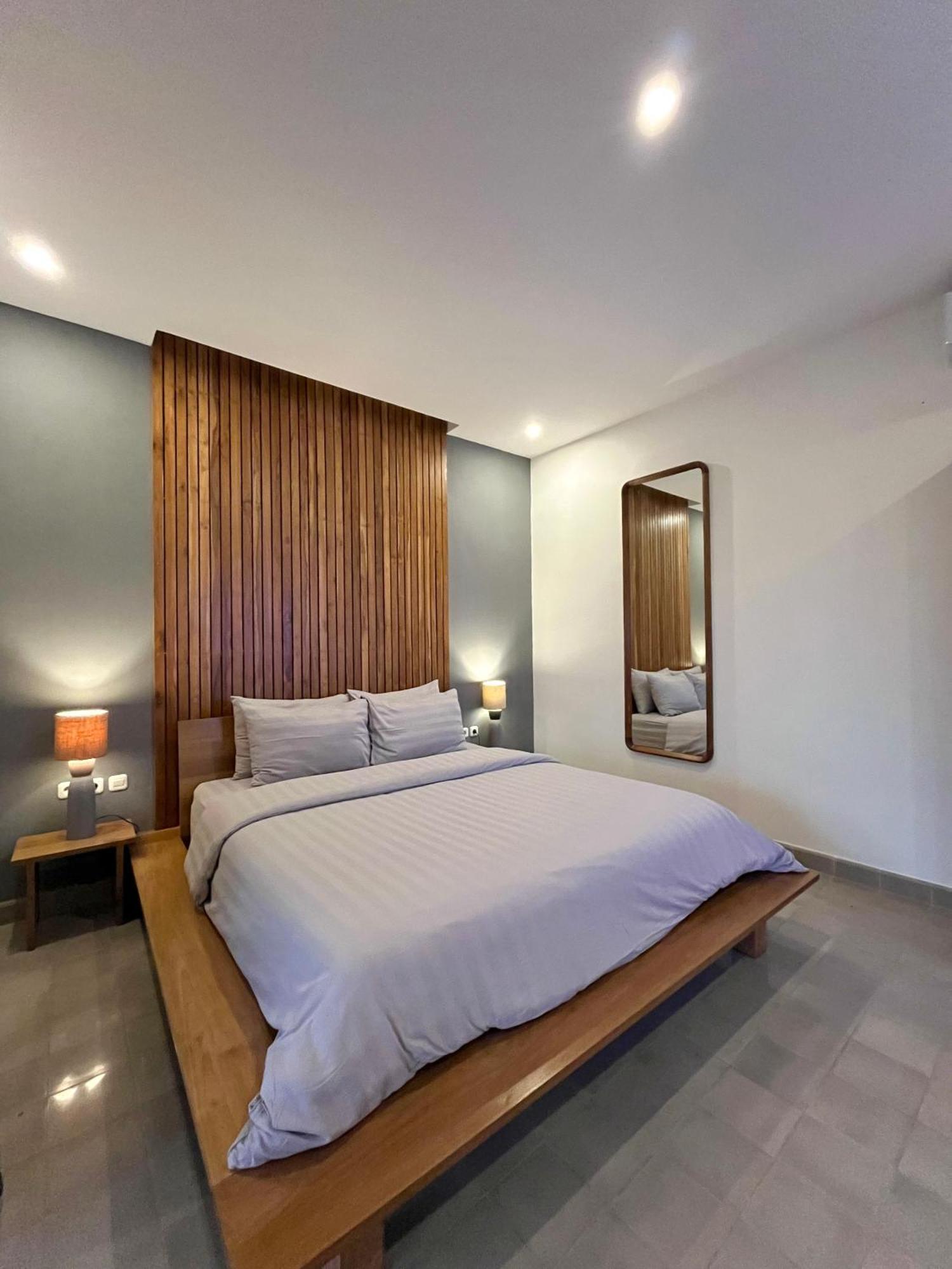 Boutique Villa Jogja Senang Yogyakarta Exterior photo