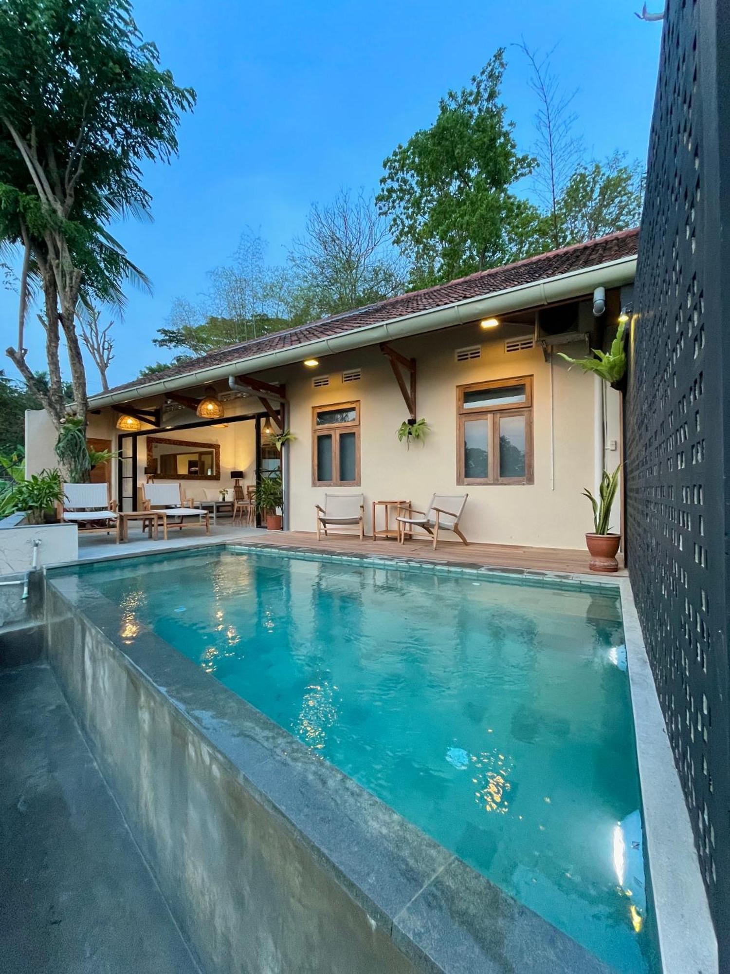 Boutique Villa Jogja Senang Yogyakarta Exterior photo