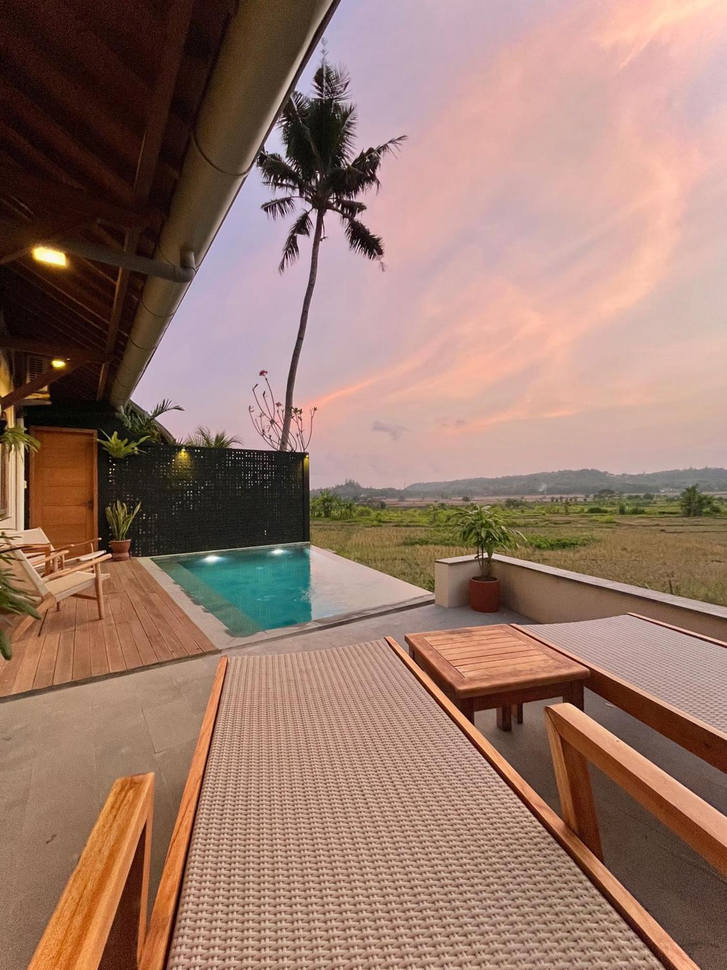 Boutique Villa Jogja Senang Yogyakarta Exterior photo
